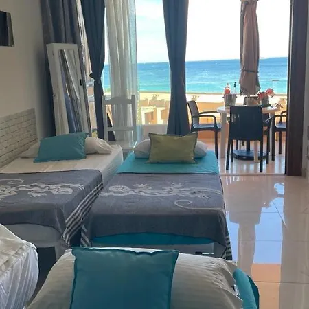 Thee Ibiza - Ushuaia Aparthotel *