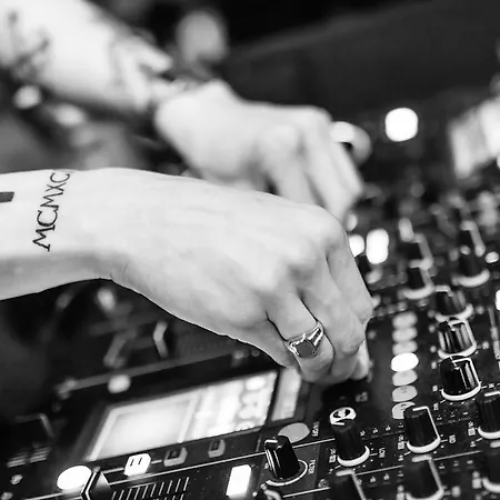 Thee Ibiza - Ushuaia *